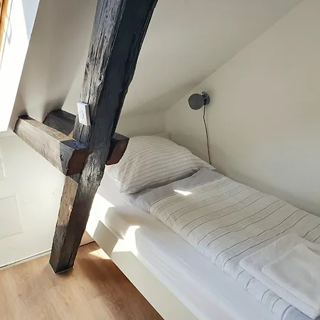 Sanni Pensión Brema