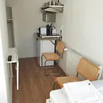 Sanni 3*