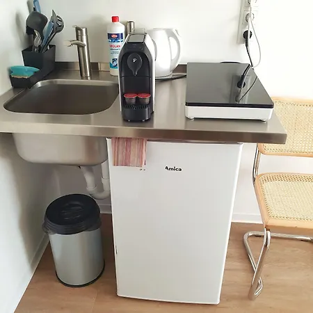 Sanni Πανσιόν