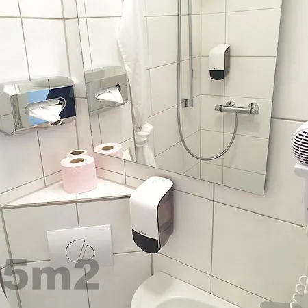 Sanni 3* ברמן